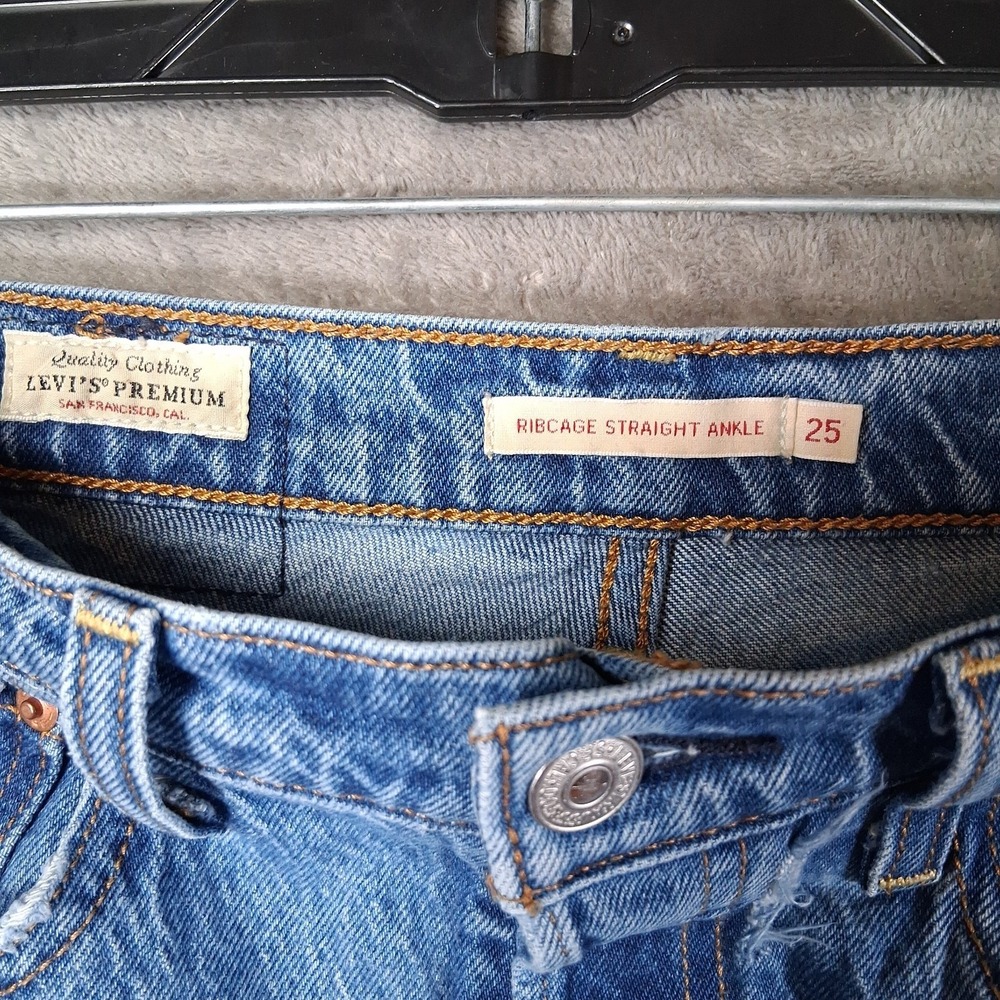 Premium Levis Ribcage Straight Ankle Jeans Women's Size 25x29 Blue Button Fly - Picture 7 of 7